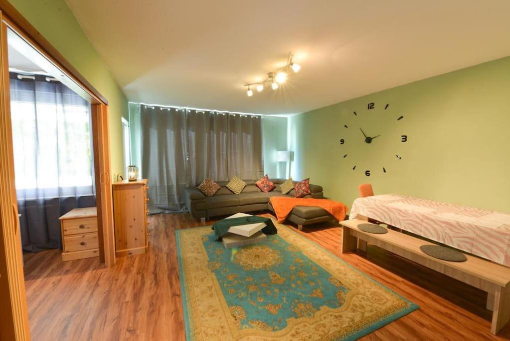 Comfortable 3 Room Apartment, Ideal For Messe Fair Hannover Exteriér fotografie